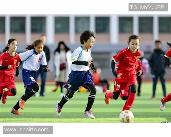 年过而立的绿茵传奇如何在足球世界书写属于他们的养老篇章