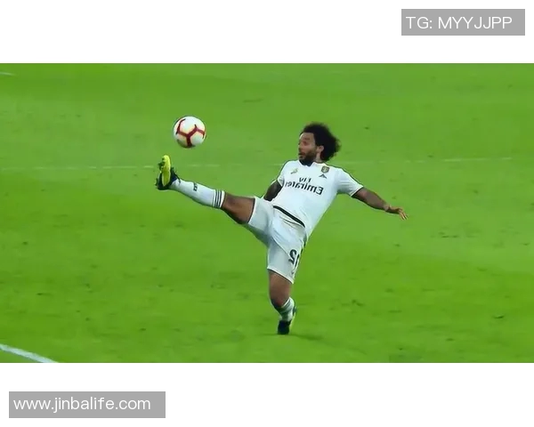 揭秘足球后卫三号球星的风采