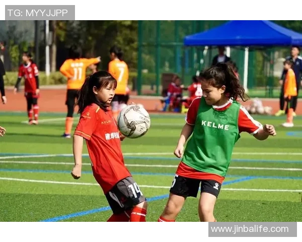 足球巨星宣言：燃情绿茵，脚下生风，荣耀为梦，拼搏为你