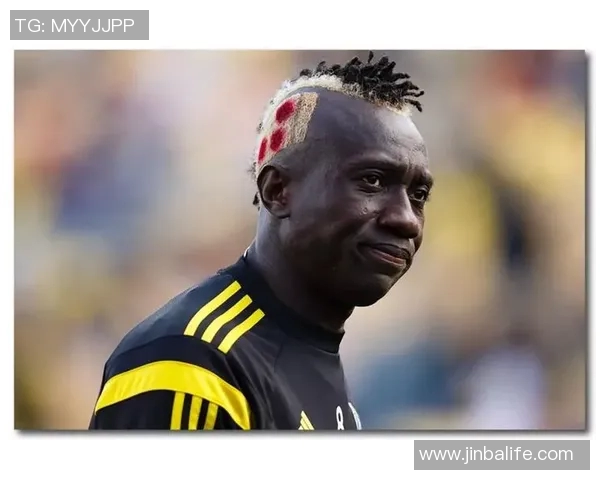 足球球星发型刻痕：从个性化造型到文化象征的演变之路