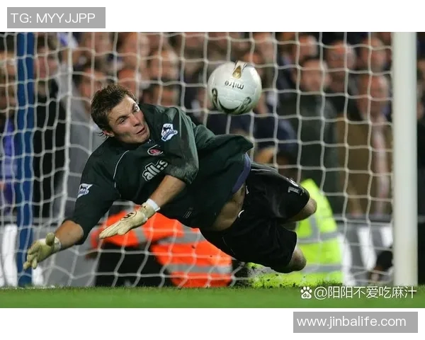 足球守门员中的传奇人物是谁他们如何改变比赛的走势