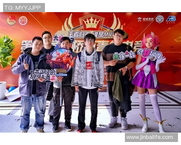 小胖再现绿茵场王者风采引领球队冲击巅峰荣耀 小胖再现绿茵场王者风采引领球队冲击巅峰荣耀