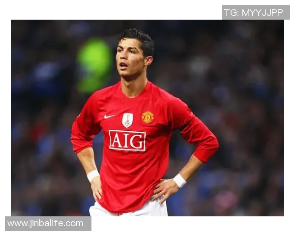 近年来世界足球巨星的崛起与较量：梅西、C罗、内马尔等新一代球王的辉煌篇章